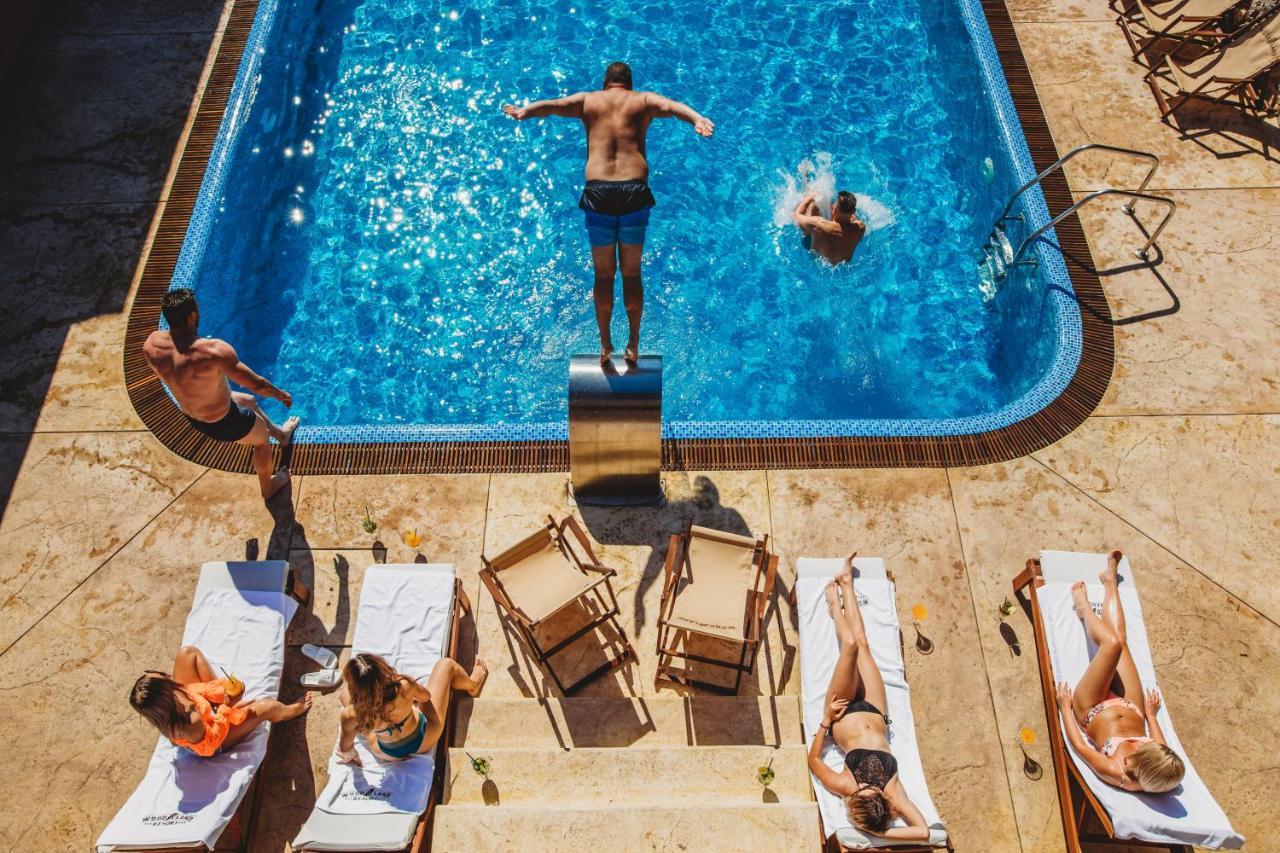 Woodland Resort Крагуевац Экстерьер фото
