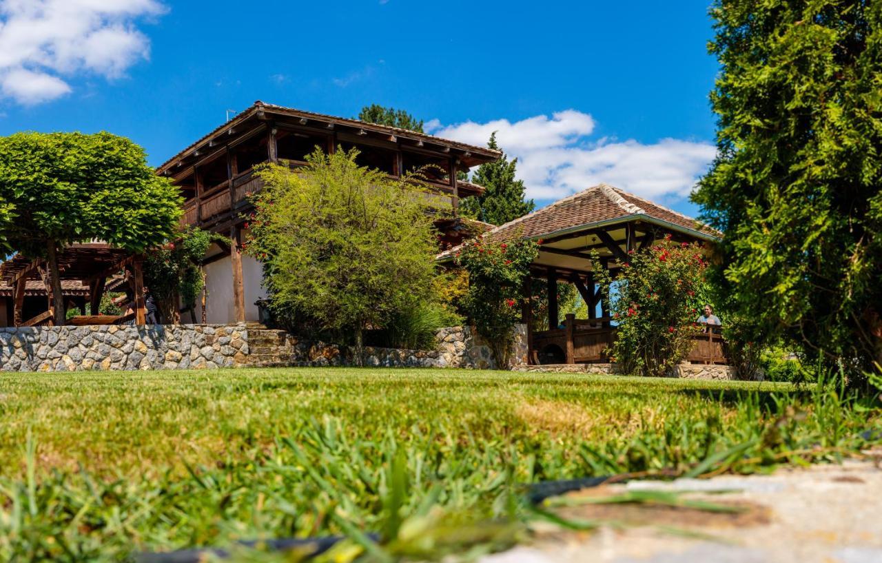 Woodland Resort Крагуевац Экстерьер фото