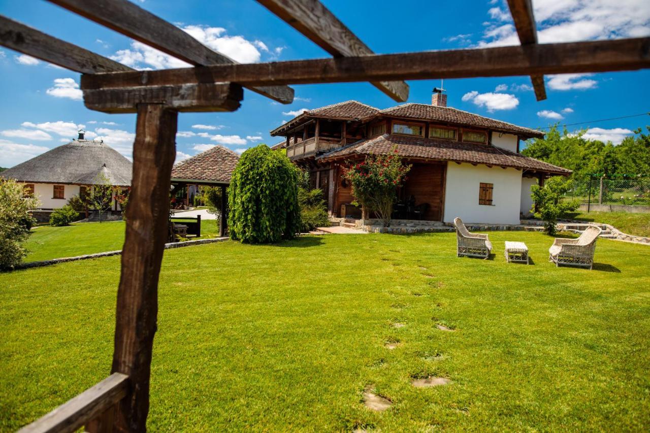 Woodland Resort Крагуевац Экстерьер фото