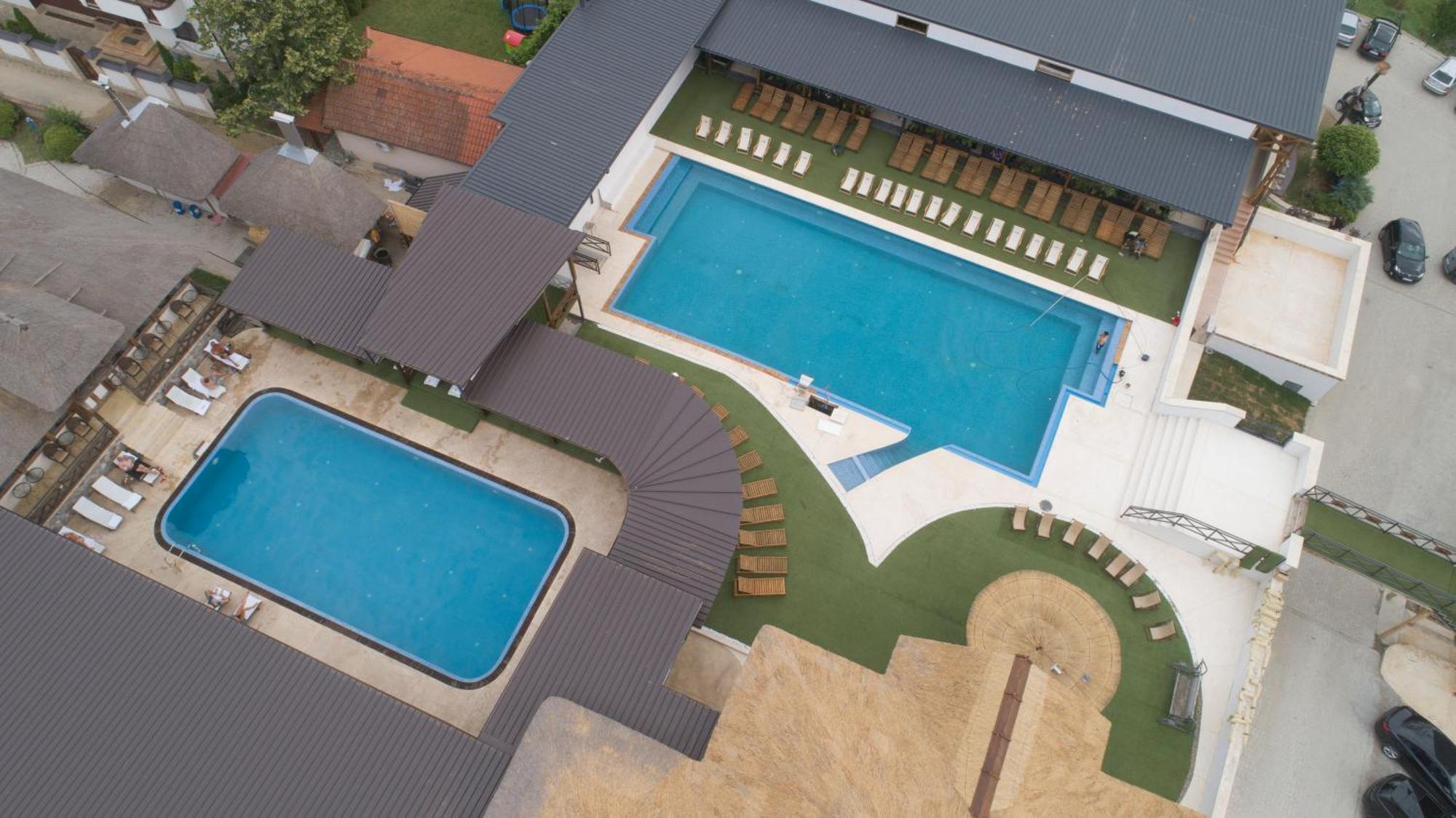Woodland Resort Крагуевац Экстерьер фото